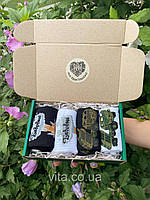 Бокс жіночих патріотичних шкарпеток 36-41 4 пари в зеленій коробці весна-осінь
