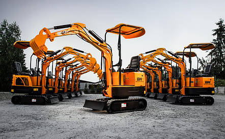 Міні-екскаватор Berger Kraus BK1200ASR з навісним обладнанням KUBOTA на торсіонній рамі з регульованими гусеницями, фото 1