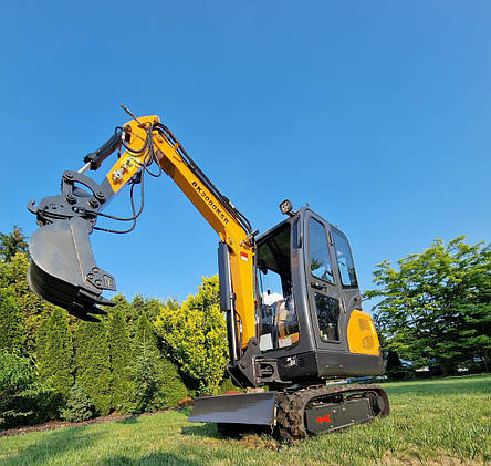 Міні-екскаватор Berger Kraus BK2000KSR з кабіною і двигуном YANMAR, фото 1