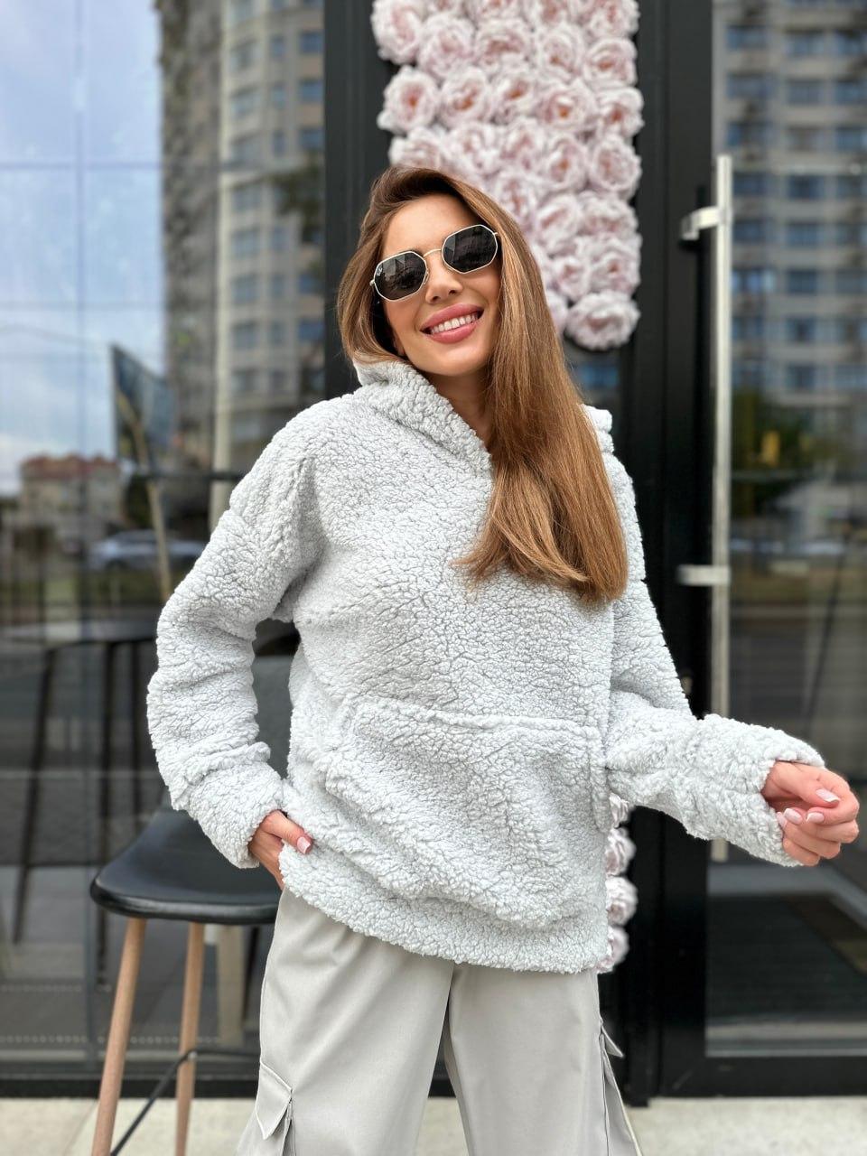 Біла затишна тепла жіноча кофта-хутро з хутра Тедді
