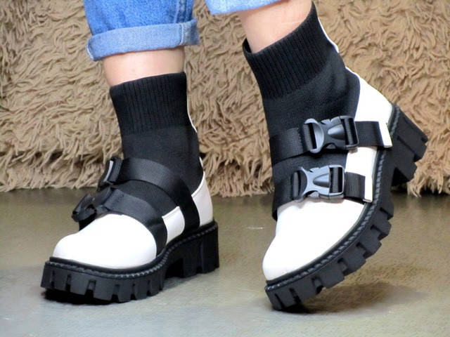 Купить Женские Черно Белые Ботинки деми, цена 675 ₴ — Prom.ua (ID ...