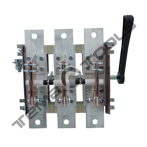 Рубильник роз'єднувач РЕ19-39-31120 630А трифазний вимикач-роз'єднувач