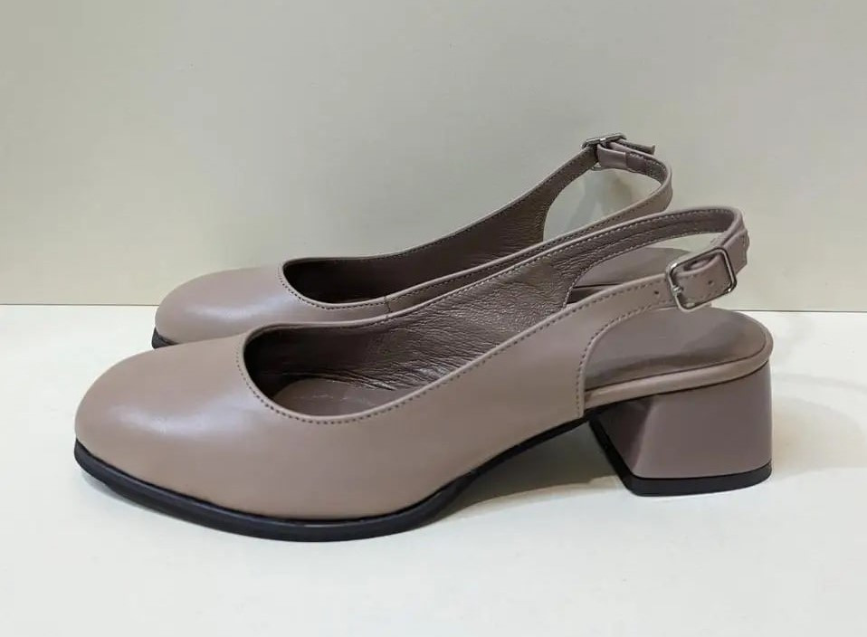 STTOPA Розміри 36-44. Туфлі великих розмірів шкіряні. Каблук 4,5 см. 304-3644-45 Бежеві, фото 1