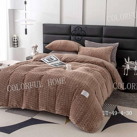 Тепла велюрова постіль однотонна Colorful Home Border Євро - темний беж, фото 1