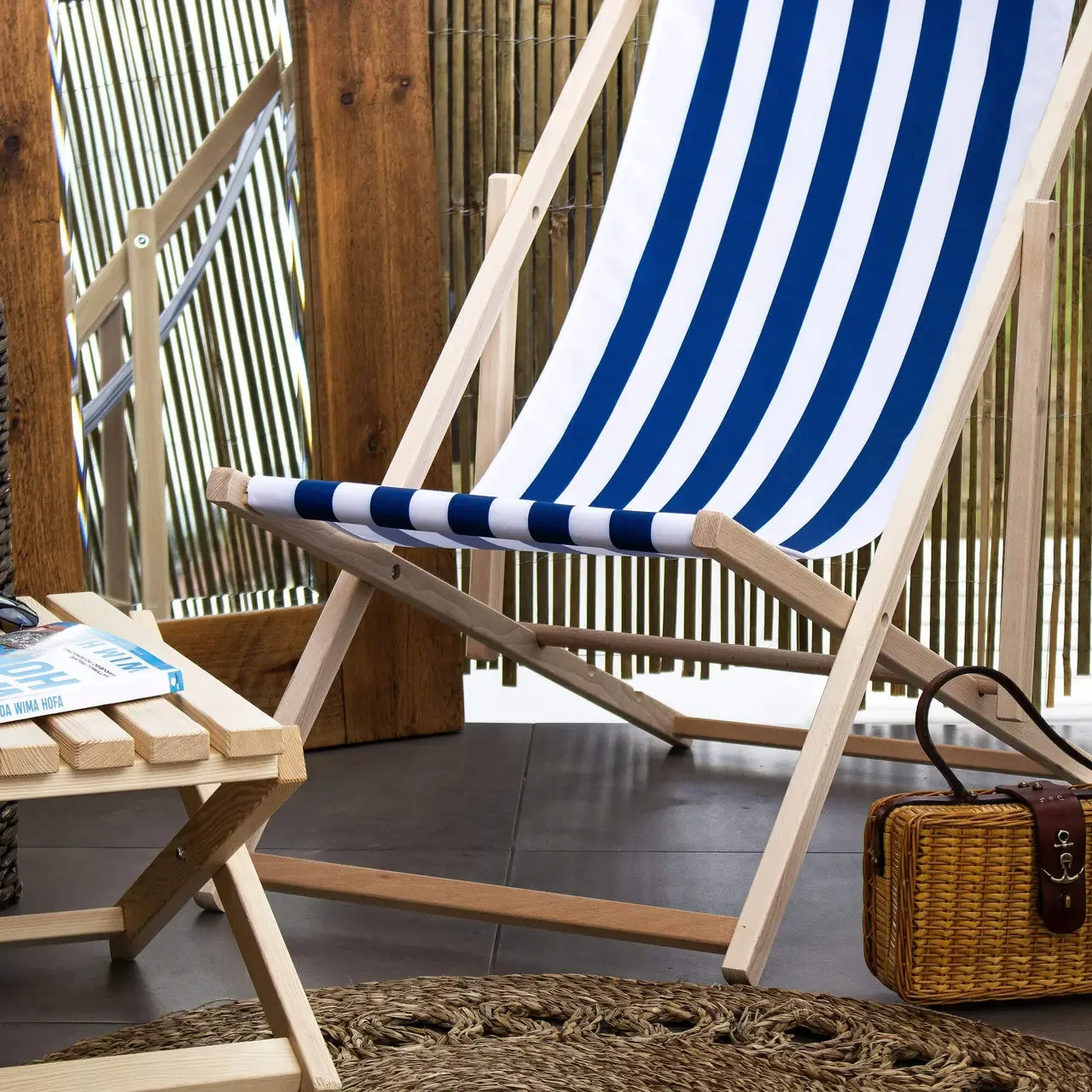 Шезлонг деревянный Springos кресло-лежак для пляжа террасы сада Бело-синий R_2026 - фото 3 - id-p1900354568