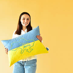 Подушка декоративна, подушка обіймашка "Обійми Україну" жовто-блакитна TM IDEIA 45х65 см