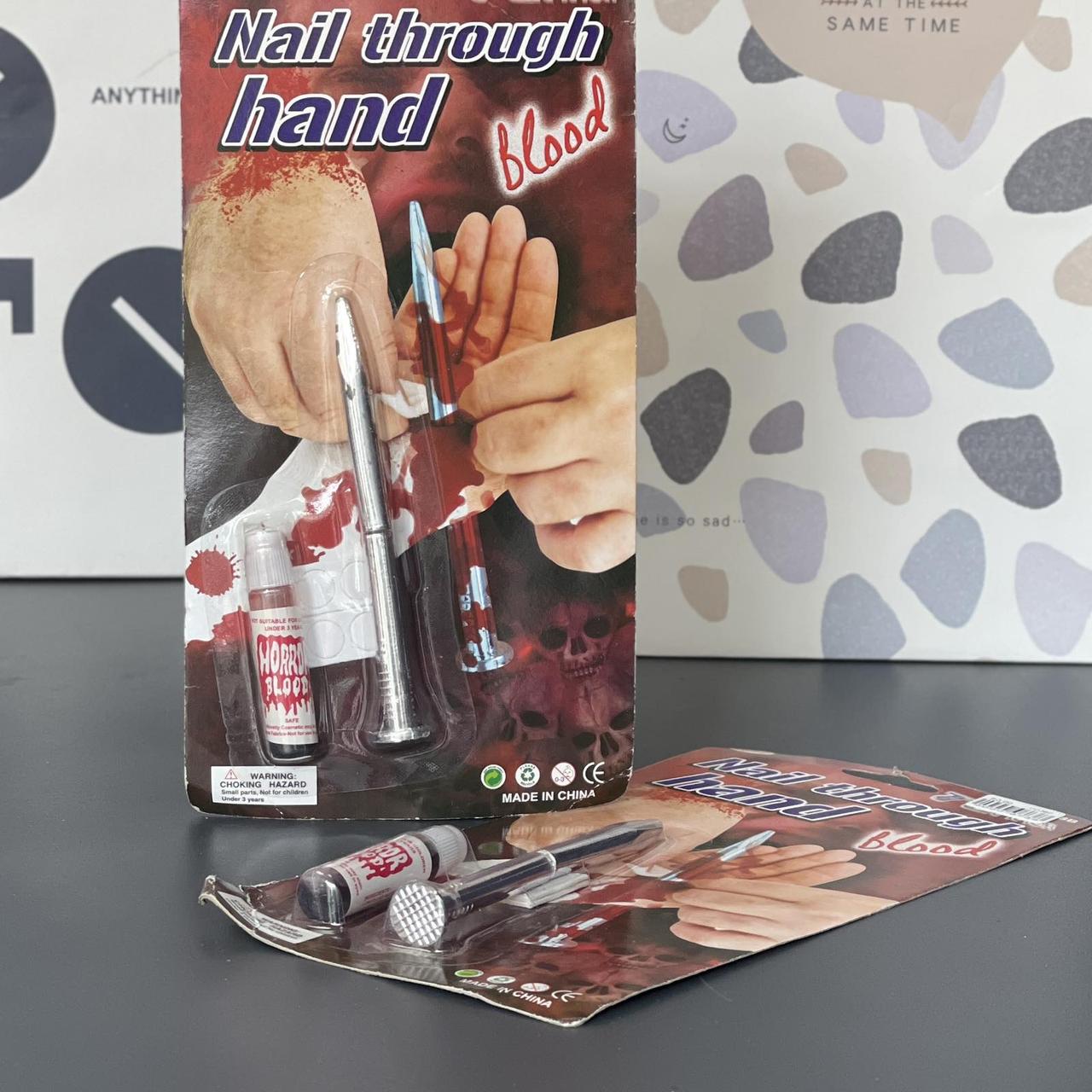 Прикол "Цвях в руці" на Хелловін, Прикол "Гвоздь в руке с кровью" на хэллоуин, фото 1