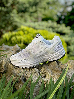 NIKE ナイキ W ZOOM VOMERO 5 ホワイト シルバー 白 Женские кроссовки NIKE W ZOOM VOMERO 5 - Купить в Украине