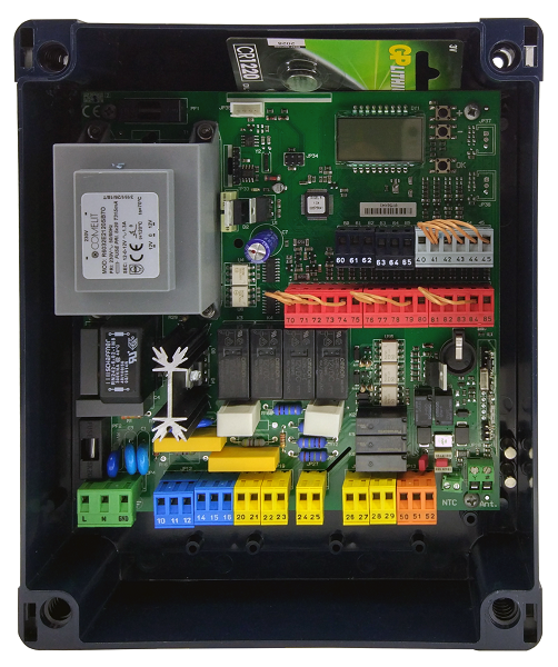 Універсальна панель керування BFT RIGEL 6 з дисплеєм 230 В — 600 + 600 Вт.