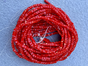 Кришталеві намистини 2мм кубик, грановані - червоний