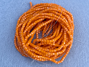 Кришталеві намистини 2мм кубик, грановані - помаранчевий