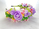 Віночок на голову ручної роботи з бузково рожевими квітами, фото 7