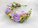 Віночок на голову ручної роботи з бузково рожевими квітами, фото 5