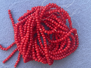 Кришталеві намистини 3*3,5мм, грановані - світло-червоний