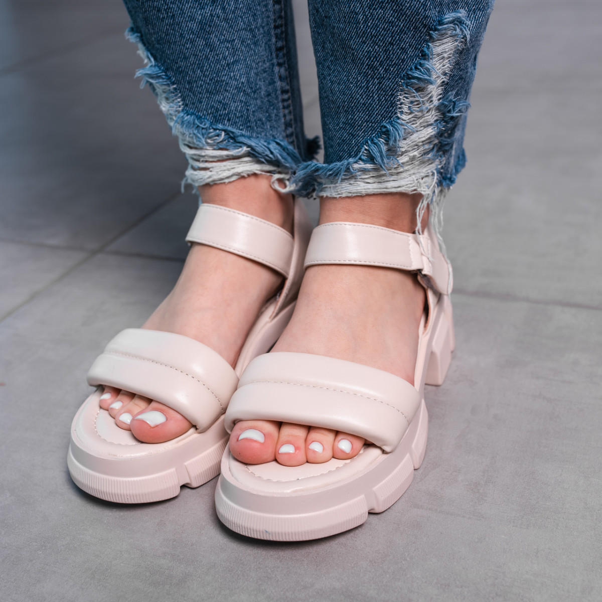 Жіночі сандалі Fashion Tubby 3635 37 розмір 24 см Бежевий