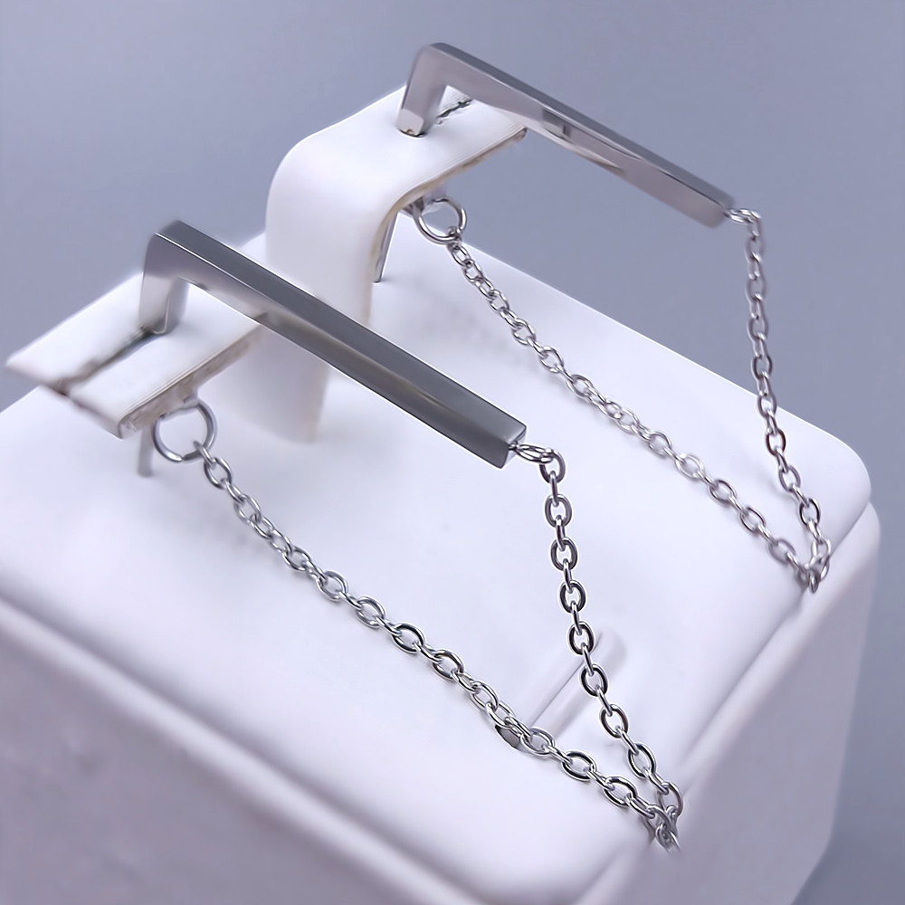 Сережки-гвоздики Stainless Steel. Сталь. Родій. Довжина: 41 мм. Ширина: 2 мм.