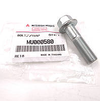 Оригінальний болт кріплення шарової MU000580
