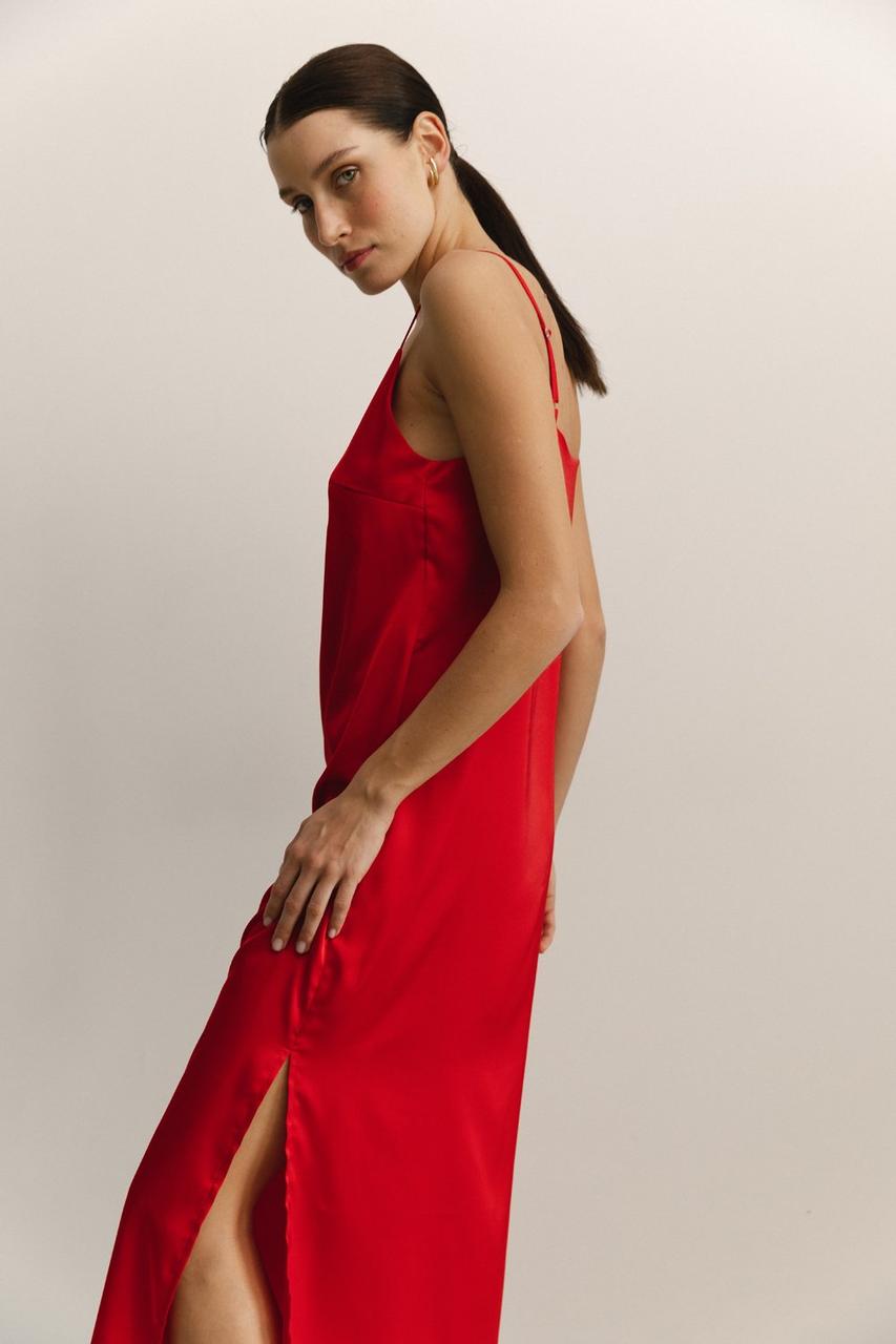 Женское шелковое платье в бельевом стиле миди красное Modna KAZKA MKAZ6479-3 44 - фото 6 - id-p1879721594