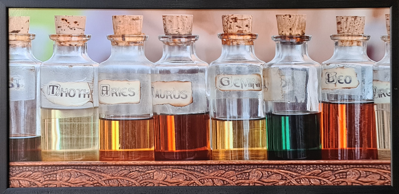 Фотокартина в дерев'яній рамі Bottle 1 33х70 см POS-3370-222