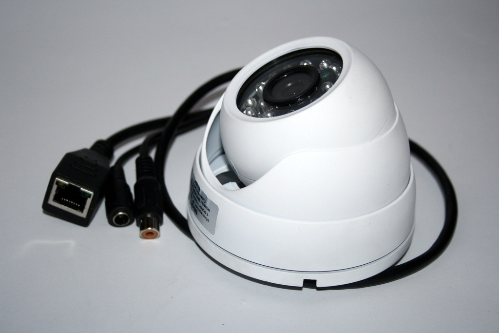 Камера внутреннего наблюдения с возможностью подключения микрофона купольная IP (MHK-N361SA-200W) - фото 2 - id-p330290910