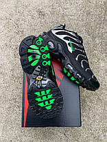 Чоловічі кросівки Nike Air Max TN Black Green Найк Аїр ТН Плюс Чорні зі сріблом підошва балон демісезон, фото 2