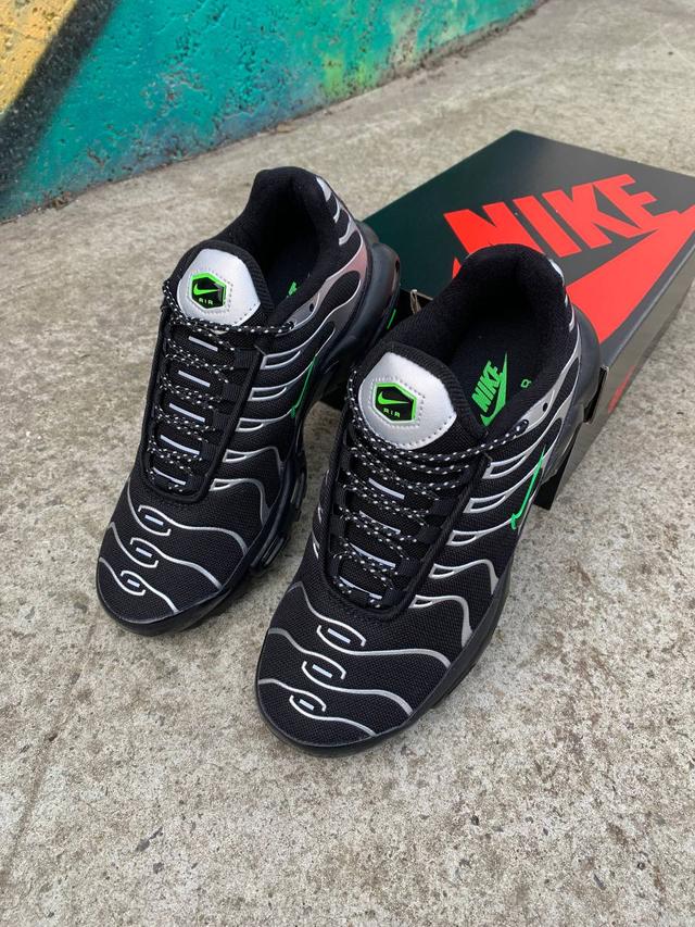 Nike Air Max TN Black Silver