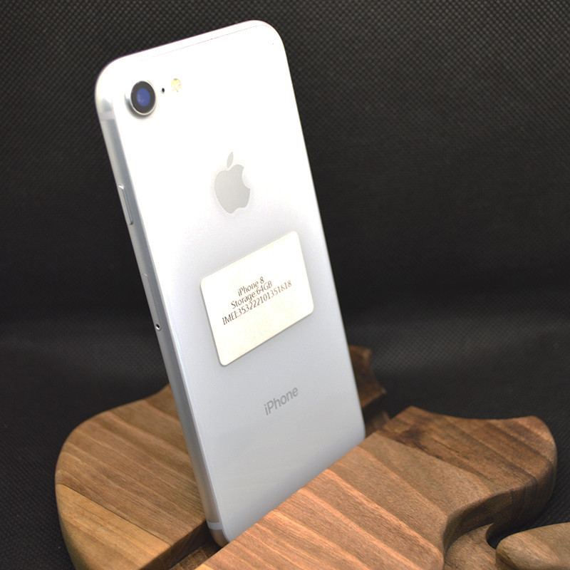 Смартфон iPhone 8 64 GB Silver (Grade B+) б/у