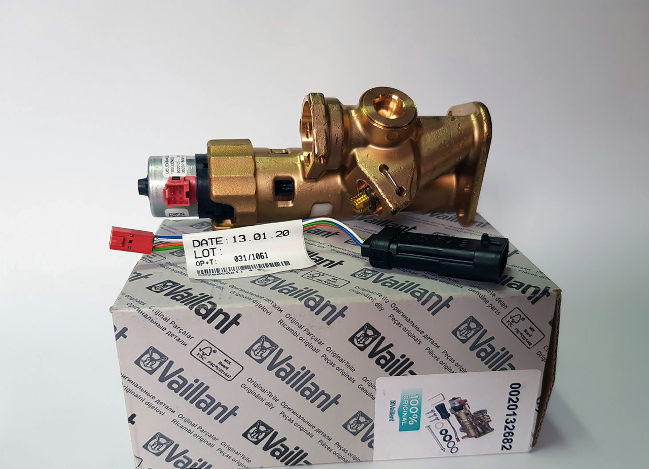 Триходовий клапан на газовий котел Vaillant atmoTEC, turboTEC Pro/Plus 0020132682, фото 1