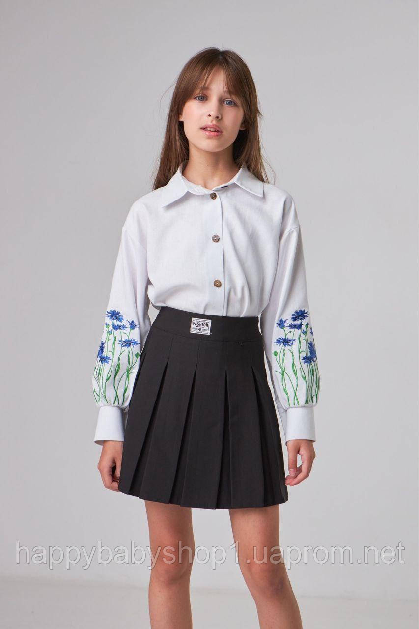 Ошатна блузка для дівчинки льон з вишивкою в білому кольорі.