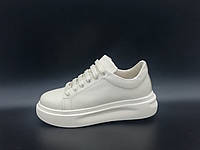 Світлі кросівки. Украина. Маленькі розміри (33,35).