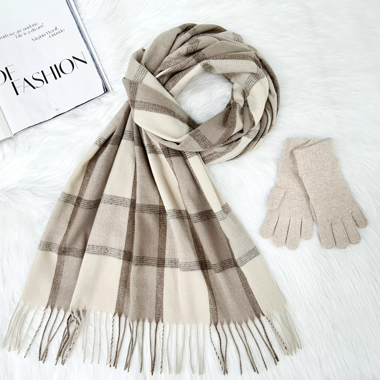 Комплект жіночий зимовий (шарф+рукавички) M&JJ One size бежевий 8068 - 4063, фото 1