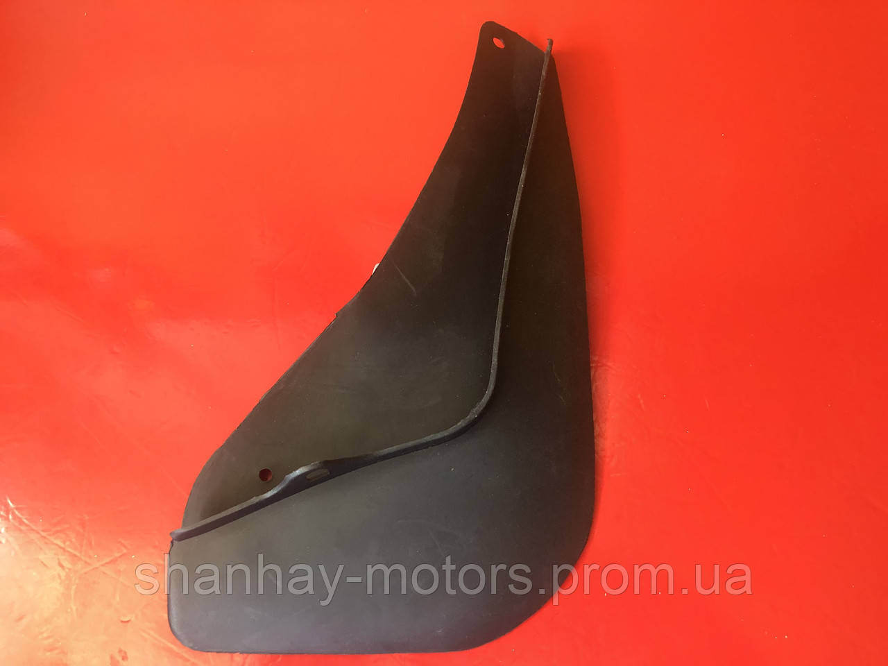 Бризговик передній правий Geely CK 1802541180