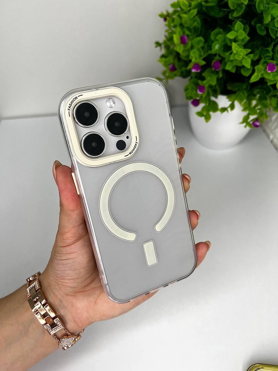 Чохол для IPhone Matt Clear Case with MagSafe White