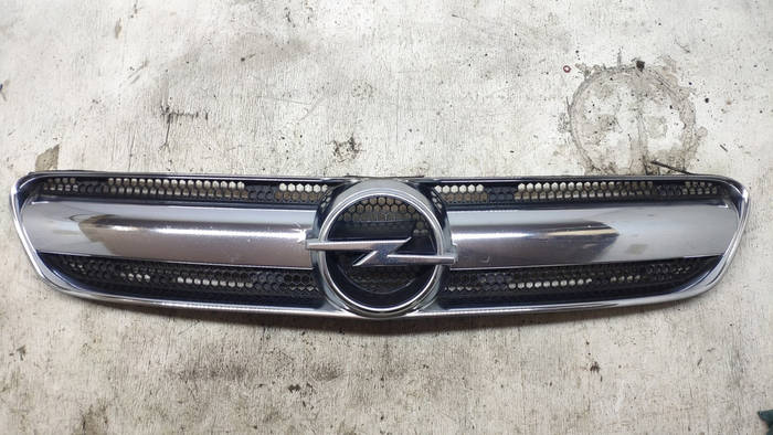 Купить Решетка радиатора Опель Вектра Ц, Opel Vectra C 2002 - 2005 ...