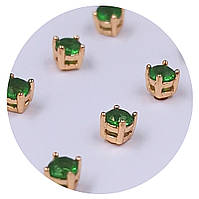 Сережки-гвоздики XР. Позолота 18К. Камені: зелений циркон. Діаметр: 3 мм 12 пар