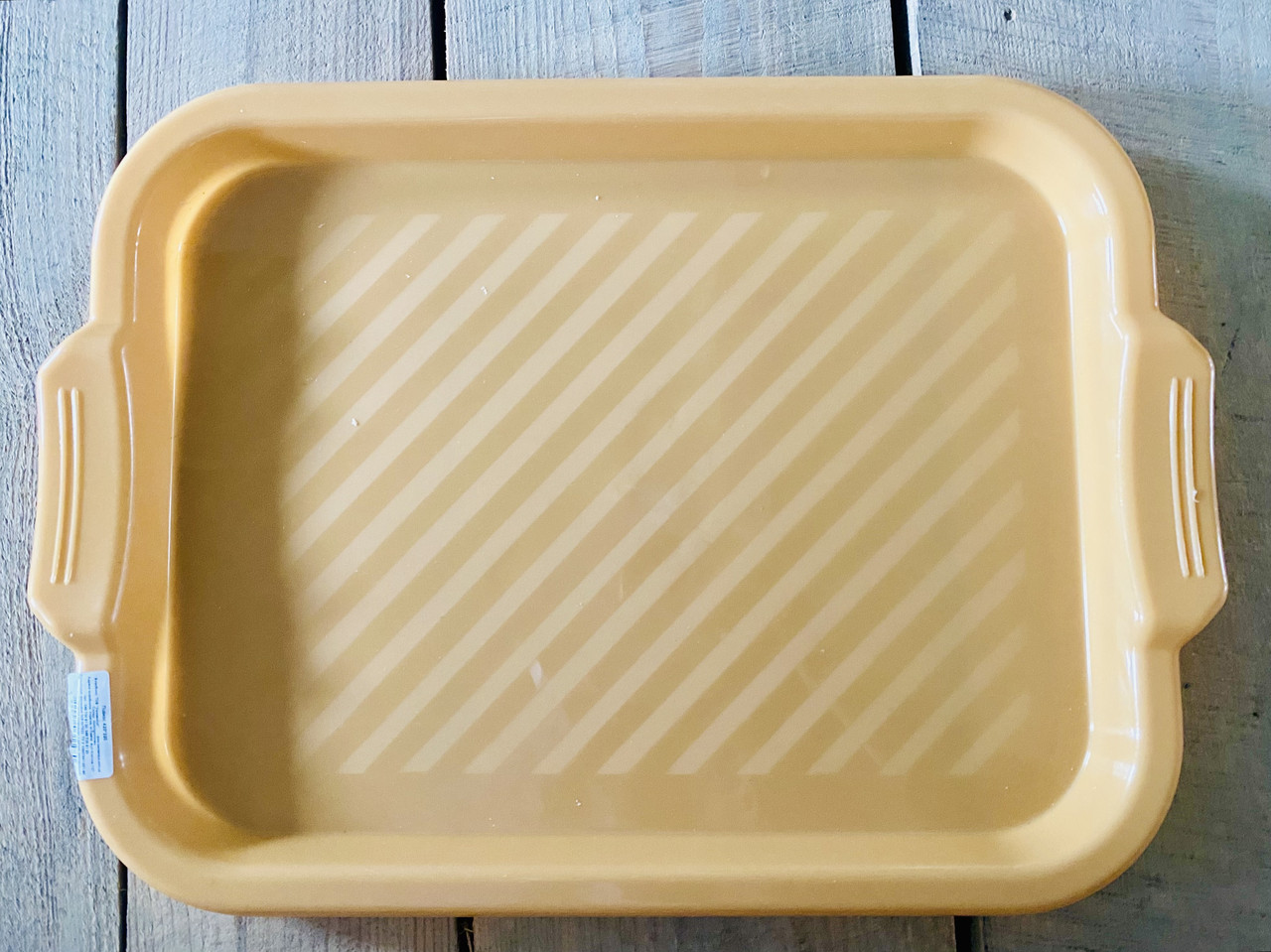 Піднос пластиковий 42*32 см бежевий Консенсус