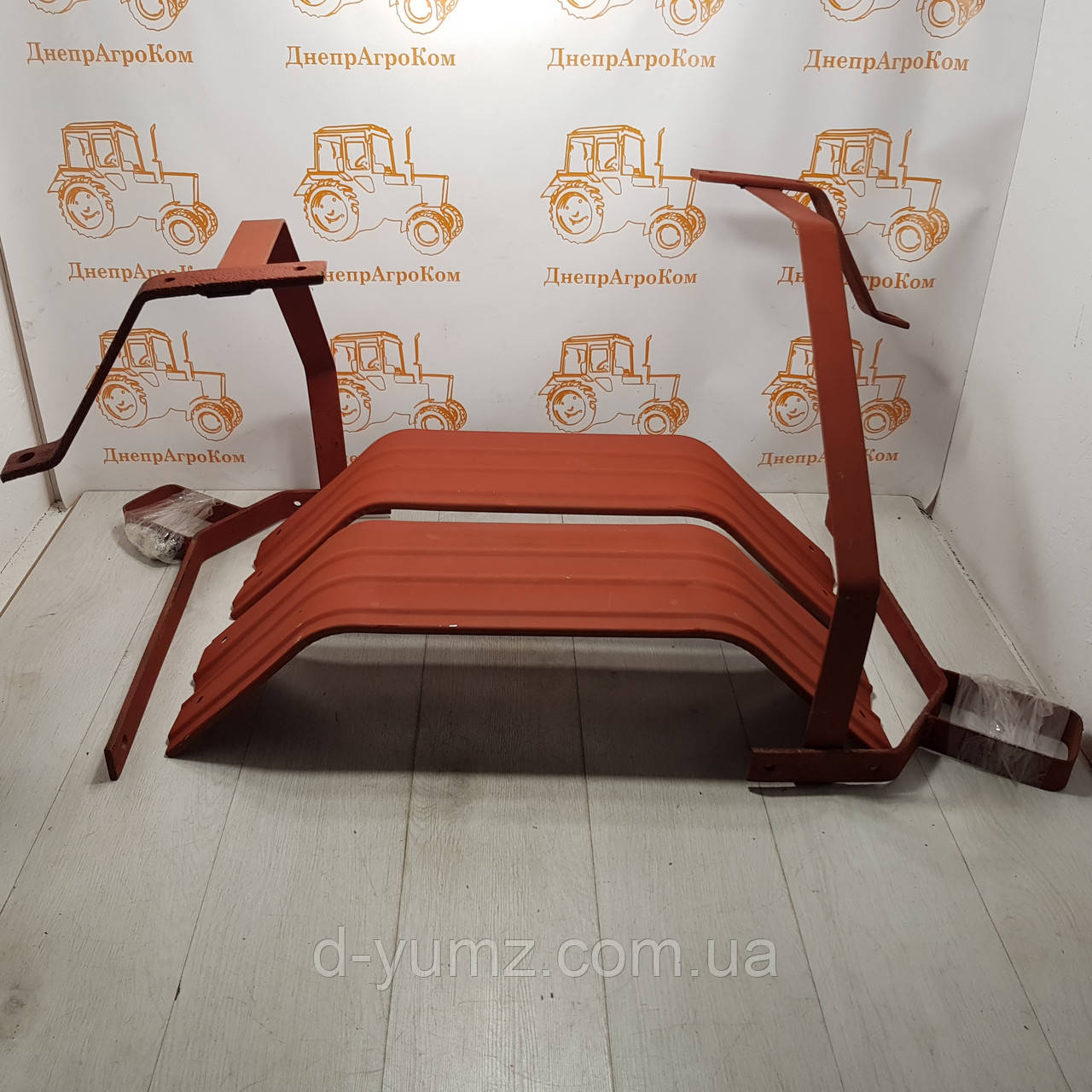 Комплект крил ліве+праве ЮМЗ передні, фото 1