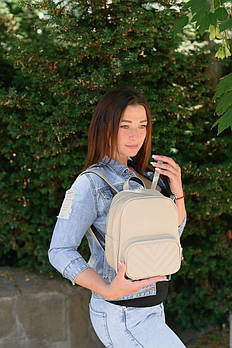 Рюкзак жіночий чорний міський стьобаний 27*22 см на блискавці з кишенею зі штучної шкіри Nata Бежевий