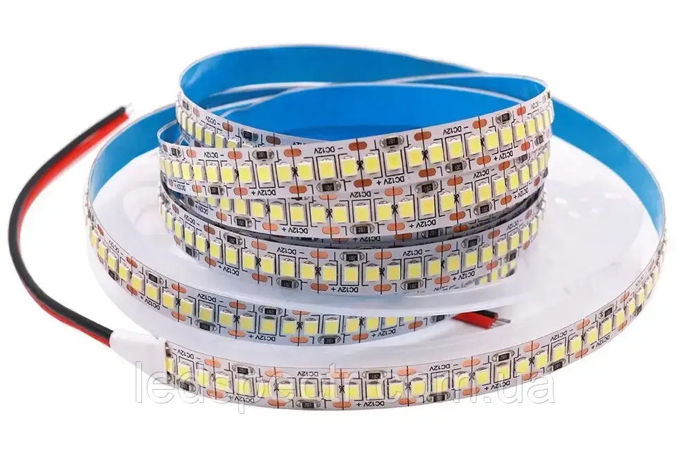 Світлодіодна стрічка smd 2835 240led/м 4200 12v ip20 нейтральний білий на синьому термоскотчі