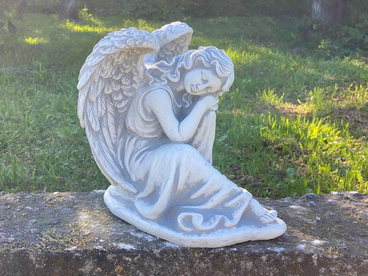Садова фігура, сіра скульптура дівчинки Ангел з крилами для декору саду та подвір'я, ручної роботи 25 см