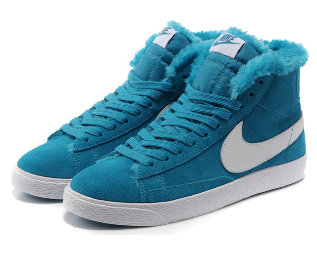 Кроссовки женские зимние Nike Blazer / WNTR-135 - фото 1 - id-p24534627