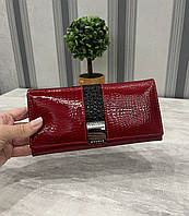 Червоний лаковий шкіряний жіночий гаманець