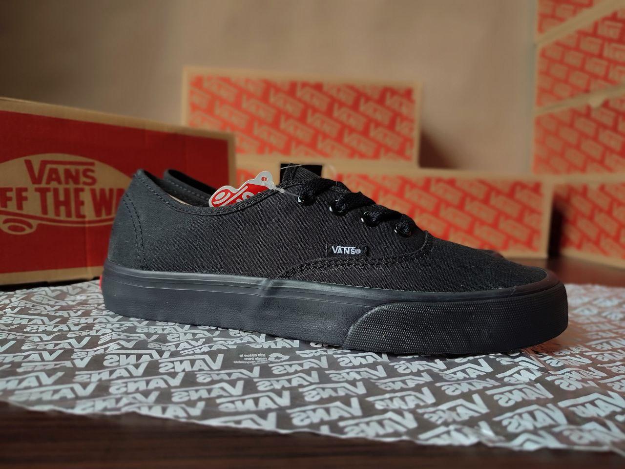 Ванси VANS Authentic ALL BLACK кеди чорні текстиль унісекс