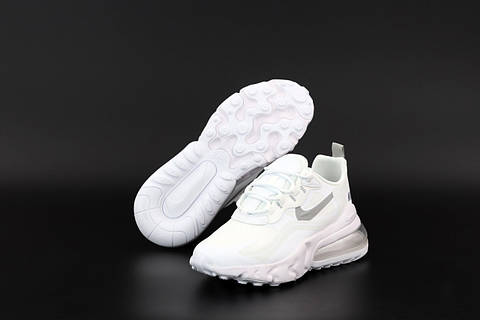 Nike 270 react black and white deals