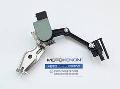 Датчик дорожнього просвіту Volkswagen Touareg GP 7L0616213D передній лівий в зборі з тягою, положення кузова