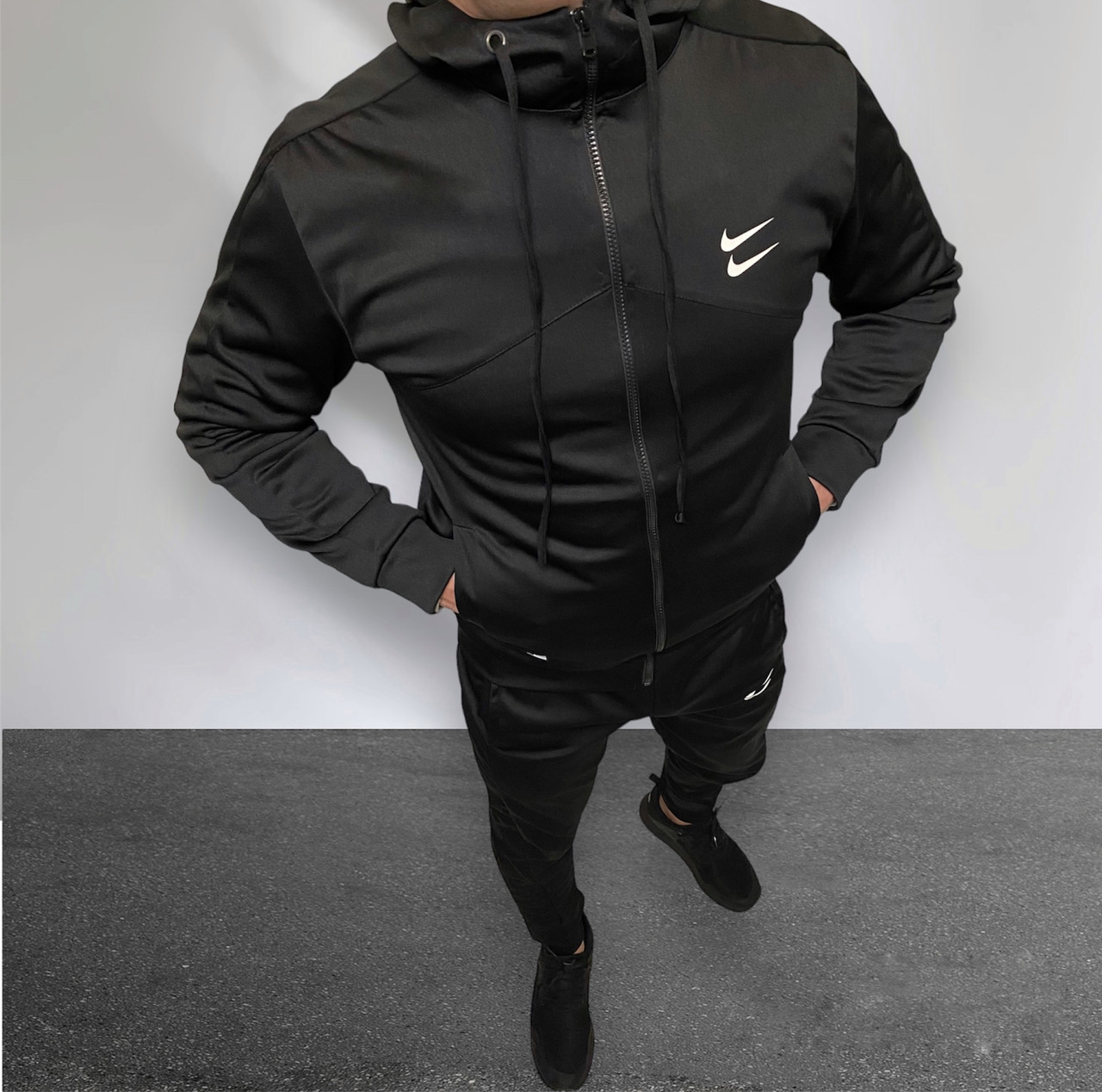 Чоловічий спортивний костюм Nike DriFit