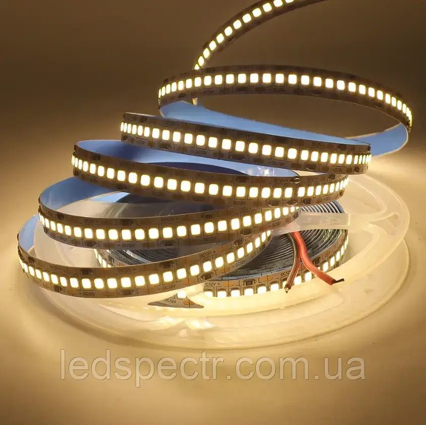Світлодіодна стрічка smd 2835 240led/м 3000 12v ip20 теплий білий на синьому термоскотчі