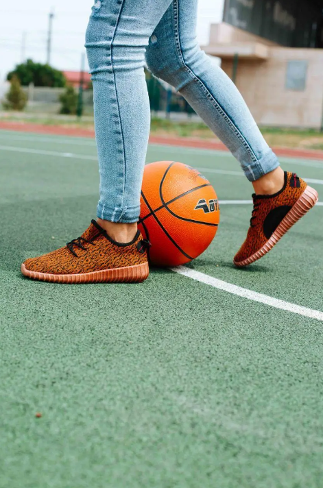 Кросівки Yeezy Boost Brown / Black літні унісекс текстиль, фото 1