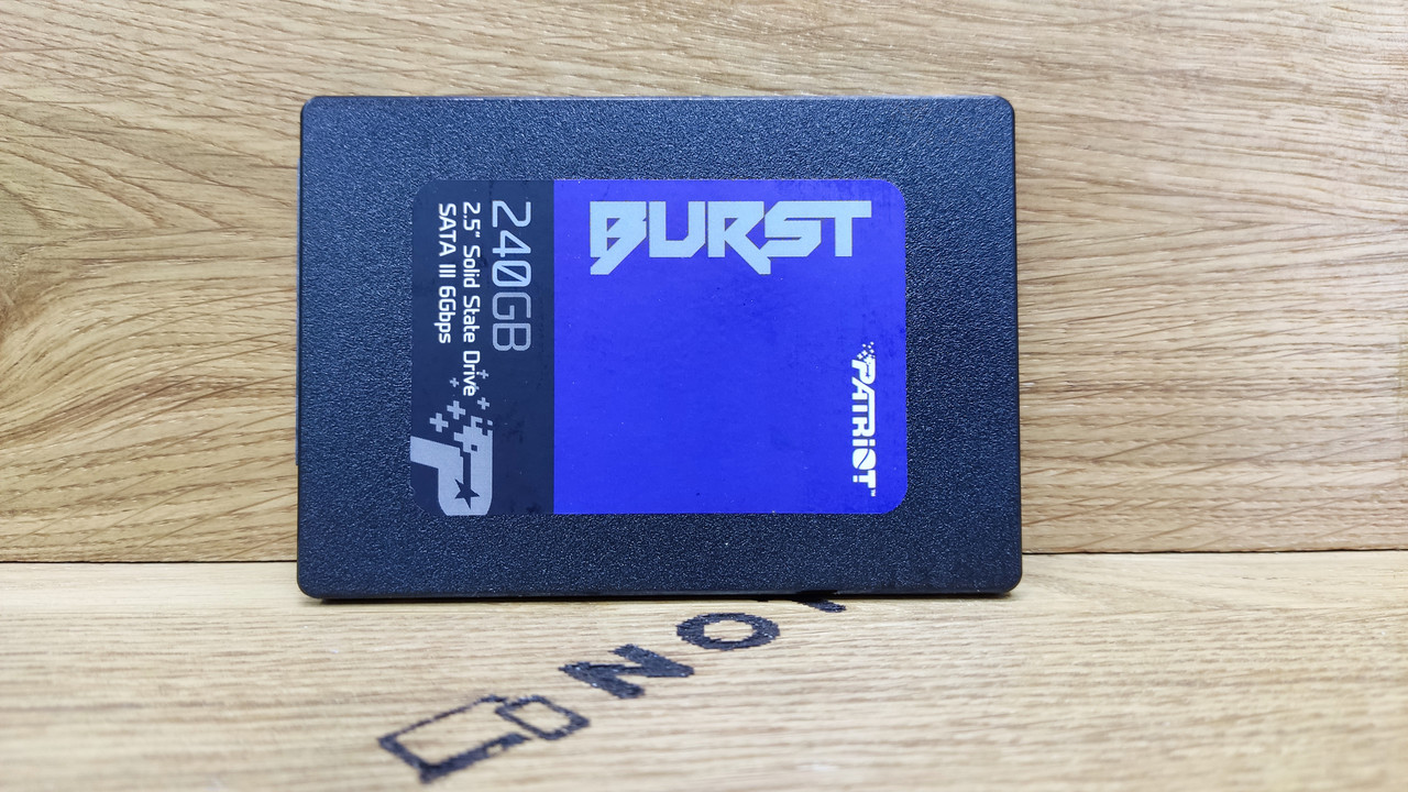 SSD накопичувач Patriot Burst 240GB 2.5" (PBE240GS25SSDR) Новий