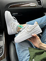 Кроссовки женские Nike Air Force 1 07 Essential White Gold белые с желтым